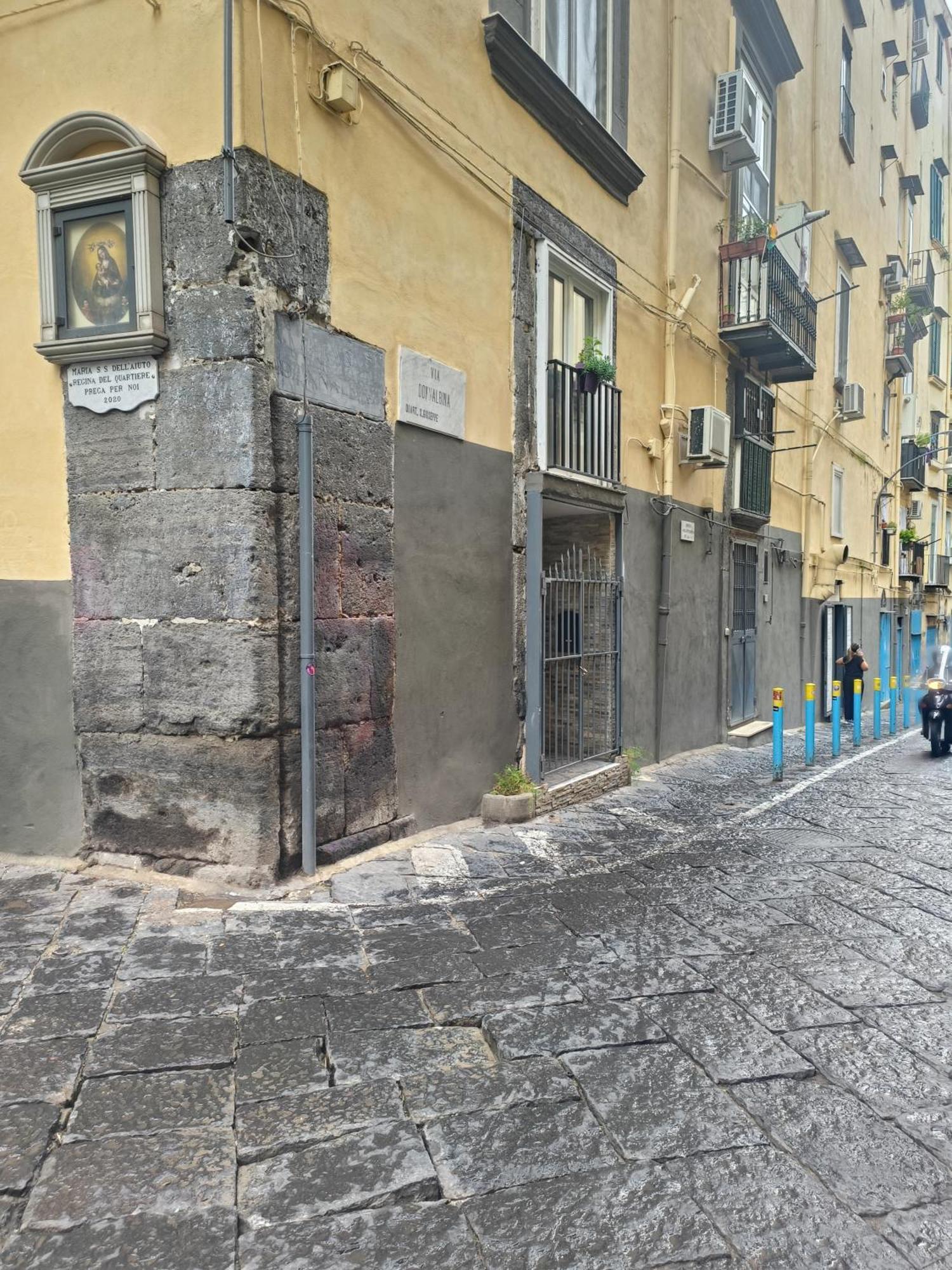 Appartamento Storico House Napoli Esterno foto